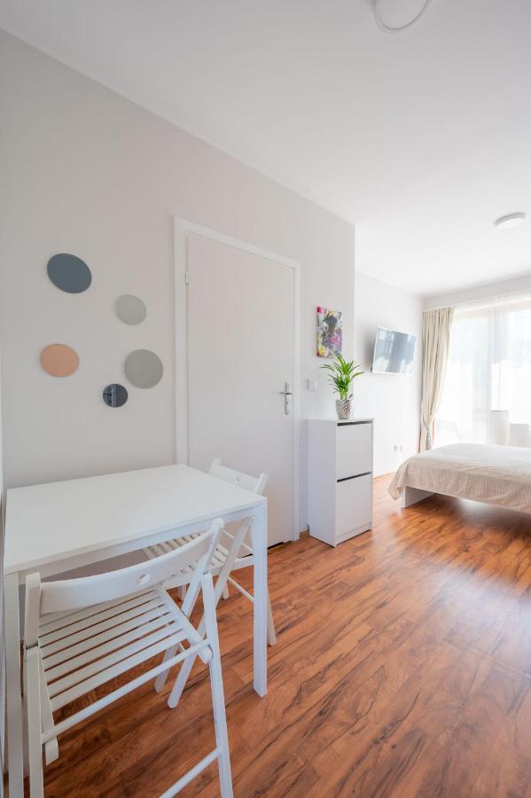 Seaesta Darlowo - Komfortowe Pokoje I Apartamenty Exterior photo