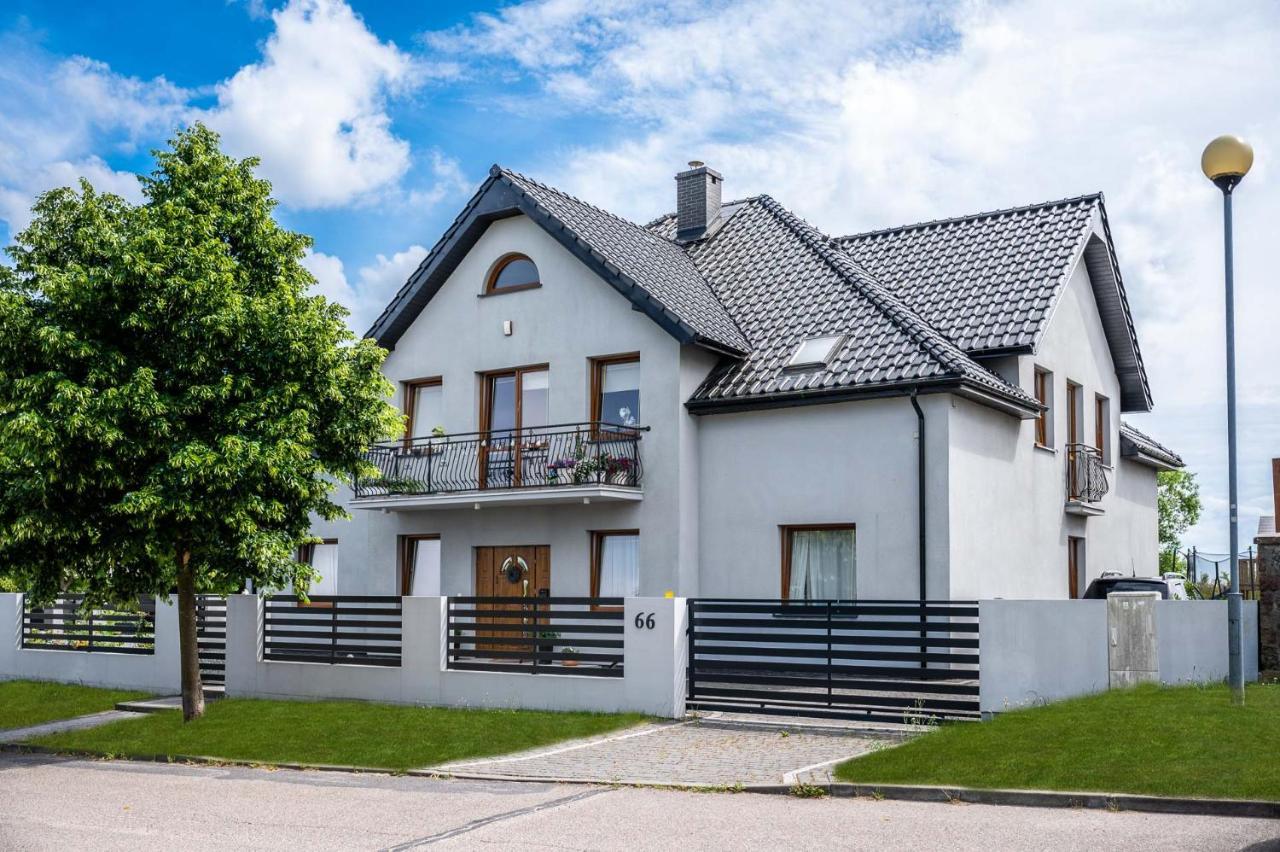 Seaesta Darlowo - Komfortowe Pokoje I Apartamenty Exterior photo